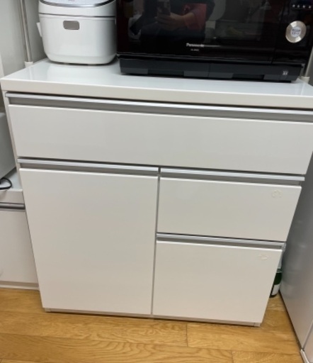 カップボード　食器棚　ニトリ