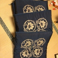 さらに値下げしました❣️和座布団5枚セットの画像