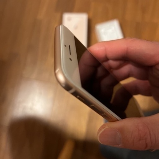 iPhone 8 64GB ピンクゴールド