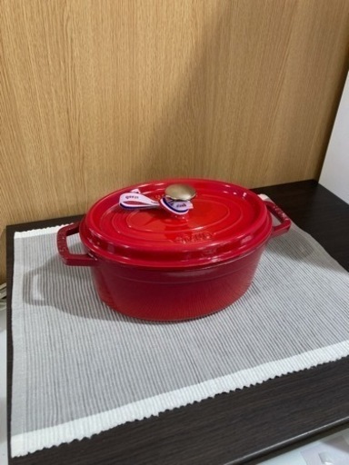 ☆未使用☆ STAUB ココット オーバル チェリー 23cm