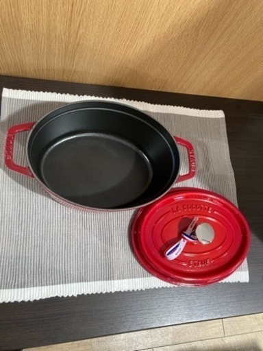 ☆未使用☆ STAUB ココット オーバル チェリー 23cm