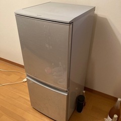 冷蔵庫　2017年製SHARP sj-d14c-s 1/13まで...