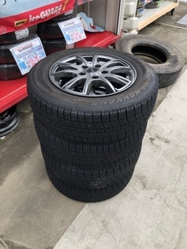 ナンカンスタッドレスタイヤホイール付き 195 65 15 4本 中古品  取り引き中！