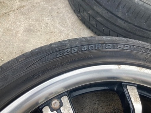 18インチ225/40/18