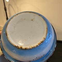 アンティークホーロー　洗面器の画像