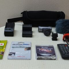 【大幅値下げ】【美品】SONY 4KハンディカムFDR-AX45　スペシャルセット（2023年5月31日迄の保障・豊富なアクセサリー）の画像