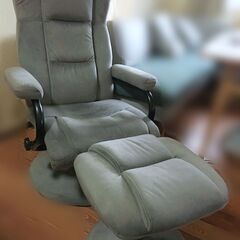 【値下げ】一人がけリクライニングソファ・オットマン付