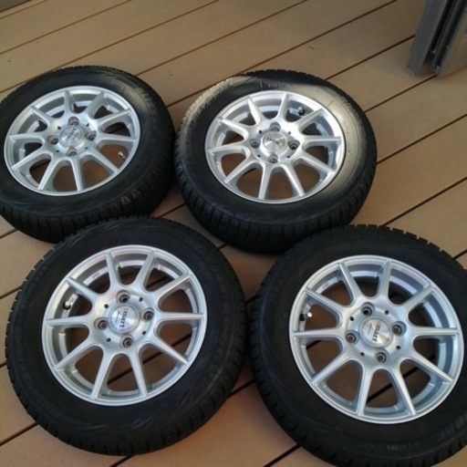 美品？ブリヂストン スタッドレスタイヤ