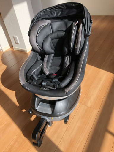 【combi】ネルーム ⭐︎ISOFIX エッグショック　回転シート