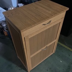 ● 灯油保管庫、倉庫