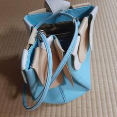 MEDAのショルダーバッグ
