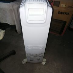 デロンギ オイルヒーター TDD0915W 稼働確認済み 美品の画像
