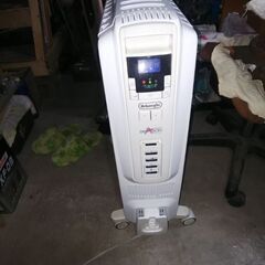 デロンギ オイルヒーター TDD0915W 稼働確認済み 美品
