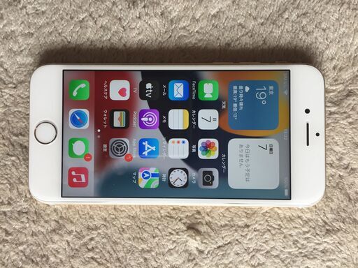 キズ無しでとてもきれいiphone6s 16GB gold  バッテリ１００％　SIMフリー