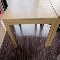 IKEA EKEDALEN (エーケダーレン) 伸長式テーブル (1台) (Anne) 中央の