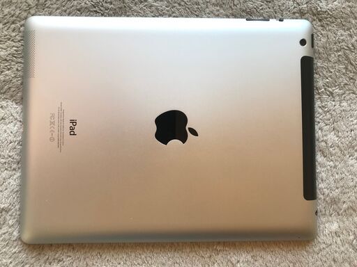 Apple iPad 4　32GB wifi+セルラーモデル まずまずのキズ無し美品 