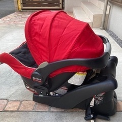 USAベビーカーBritax affinity ＋カーシートB-safe のセットの画像