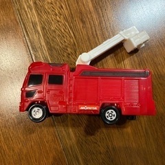 高所作業車　トミカ