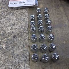 スタッドレスタイヤハイエース用の画像