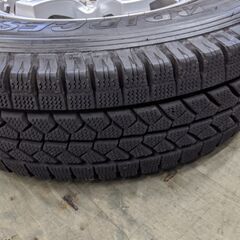 スタッドレスタイヤハイエース用の画像