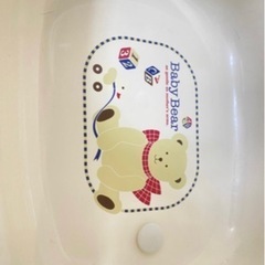 現在の場所での取引は1/15まで　コンビ　ベビーバス　combiの画像