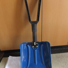 車載用　折り畳みスコップ　　新品未使用の画像