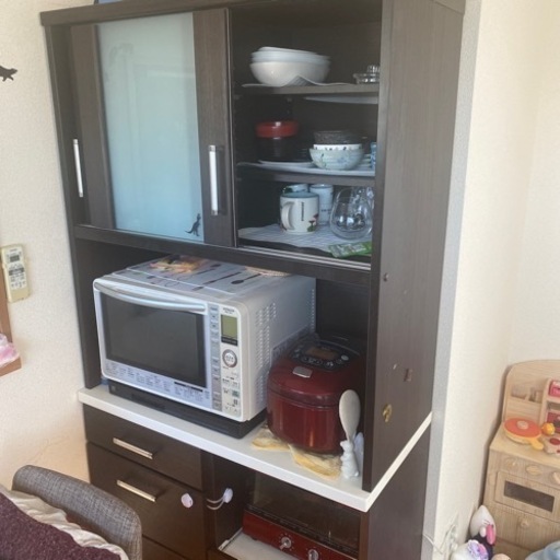 小さめ食器棚
