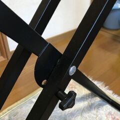 新品同様キーボードスタンド　X型ダブルレッグの画像