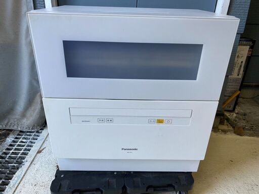 Panasonic 電気食器洗い乾燥機 NP-TH1-W 2018年製　中古品