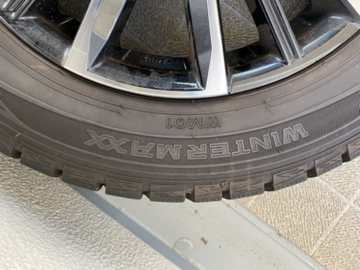 【美品】ウインターマックス XX 185/60R15 （WM01）