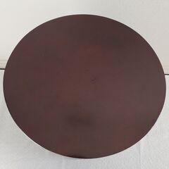 高級丸い木の椅子の画像