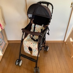 アップリカ B型軽量ベビーカーの画像
