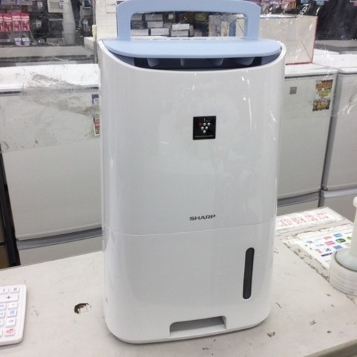 #M-17【ご来店いただける方限定】SHARPの除湿機です