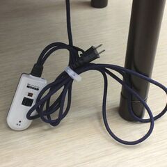 家具調こたつ✨丸型✨ユアサプライムス✨NIS-BR85P✨2013年製✨直径85cm✨高さ43cm✨円形こたつ✨動作確認済み✨中古品【こちらは店舗です。浜村鹿野温泉ICから3分 買取本舗 宮本リサイクル 営業時間9～19時 定休日水曜のみ←連絡できませんm(_ _)m】 G136の画像