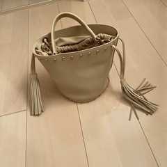 ハンドバック