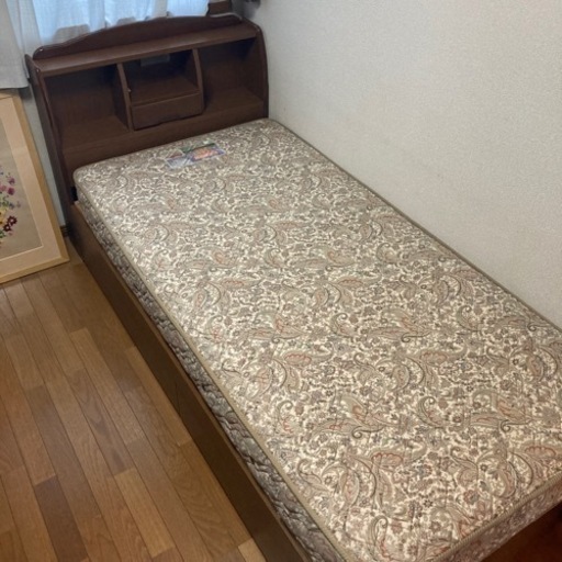 木製シングルベッド 大型引出し付き