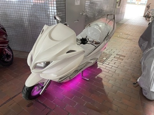 【YAMAHAマジェスティーc】SG03J LED付きオールホワイトフルカスタム