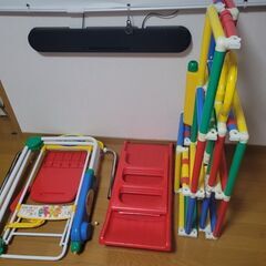 ぐーチョコランタン　ジャングルジム　滑り台　ブランコ