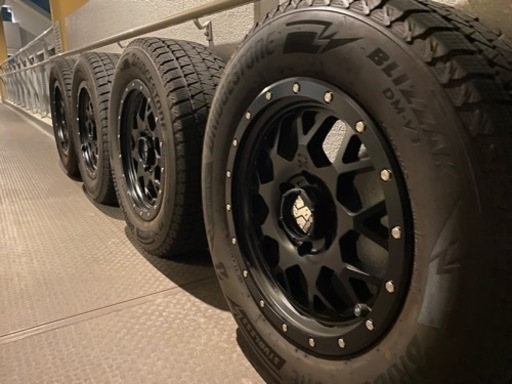 SUV用スタッドレス(タイヤ&ホイル)セット-265/60/R18