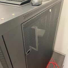 パソコンラックの画像