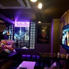 BAR スタッフ募集