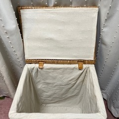蓋付き籐のカゴ　　（大）《お値引き中》の画像