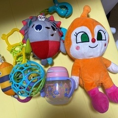 ①ベビー用品色々(オモチャ等)😊売り上げ金は寄付しますの画像