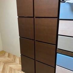 木製の本棚