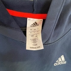 adidas アディダス パーカー（150cm）裏起毛 の画像