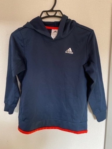 adidas アディダス パーカー（150cm）裏起毛