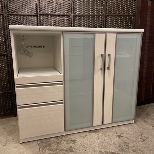 【売約済み】　【実質表示価格より２０％お値引き！！】　【ジモティー限定特価！】 A【在庫２点→1点】幅120 ニトリ　NITORI  ポスティア　レンジボード　食器棚　キッチン収納　棚　カップボード　カウンター　キッチンカウンター　台　カウンター　(Nポスティア 120 WH) 　レンジ台