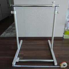 【引取者決定】ハンガーラックの画像