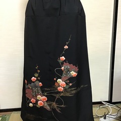 着物リメイク　絵羽織のスカートの画像