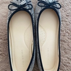 ほぼ新品✨23.5㎝　パイソン柄フラットパンプス